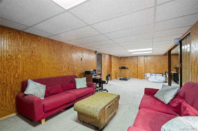 25 State Place, Huntington, NY 11743