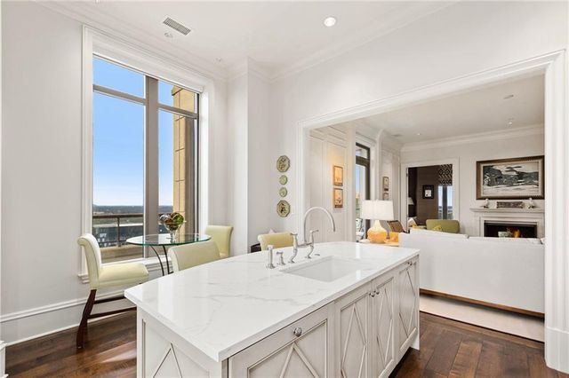 3376 Peachtree Road NE 47A, Atlanta, GA 30326