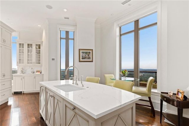 3376 Peachtree Road NE 47A, Atlanta, GA 30326