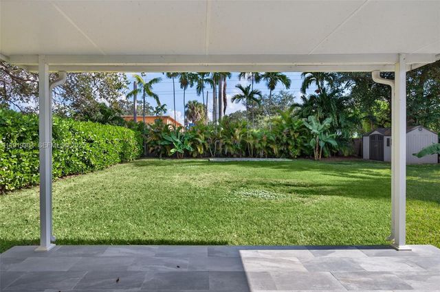 6255 SW 62nd Ct, South Miami, FL 33143