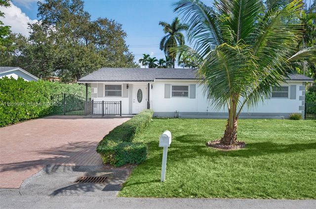 6255 SW 62nd Ct, South Miami, FL 33143