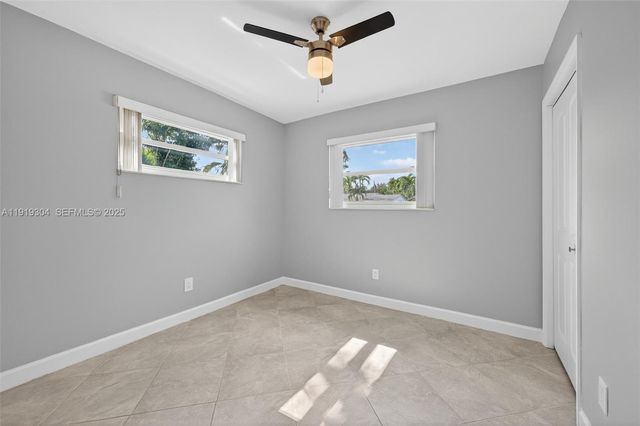 6255 SW 62nd Ct, South Miami, FL 33143