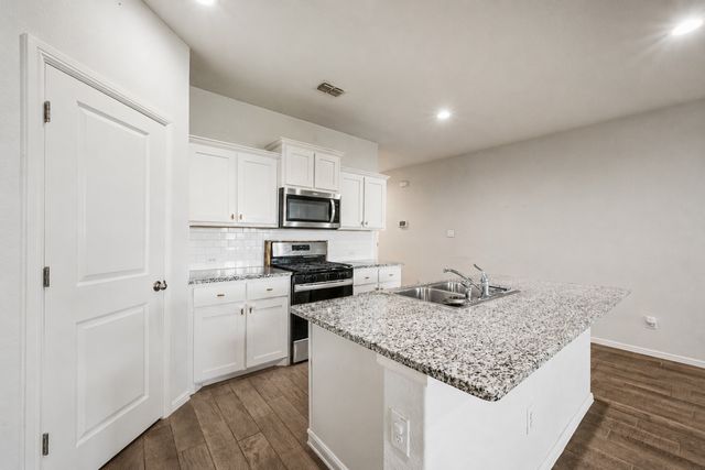 5201 Blue Night Drive, Fort Worth, TX 76179