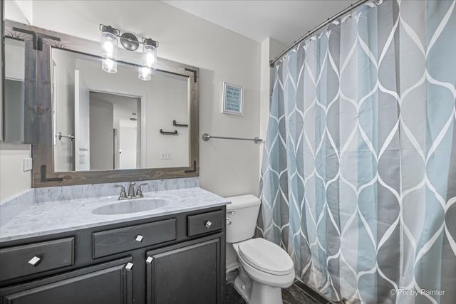 712 Brighton Circle, Port Barrington, IL 60010