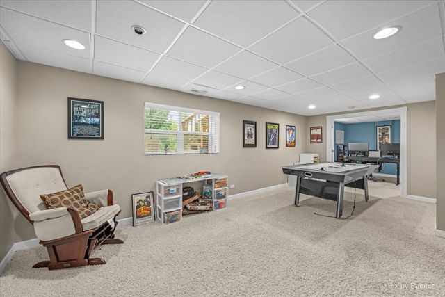 712 Brighton Circle, Port Barrington, IL 60010