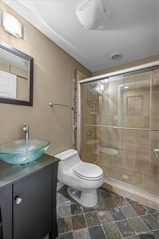 712 Brighton Circle, Port Barrington, IL 60010