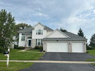 712 Brighton Circle, Port Barrington, IL 60010