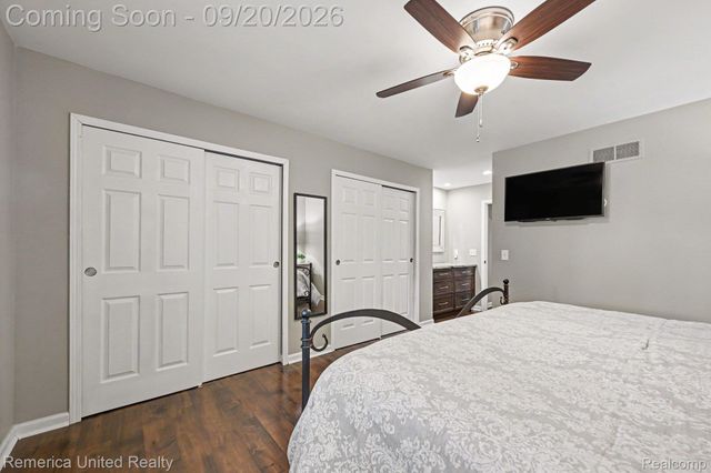 21995 Sunflower Road, Novi, MI 48375
