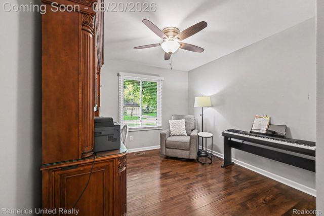 21995 Sunflower Road, Novi, MI 48375