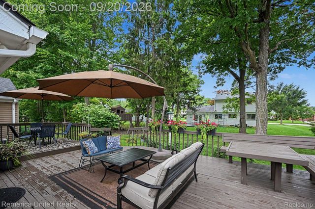 21995 Sunflower Road, Novi, MI 48375