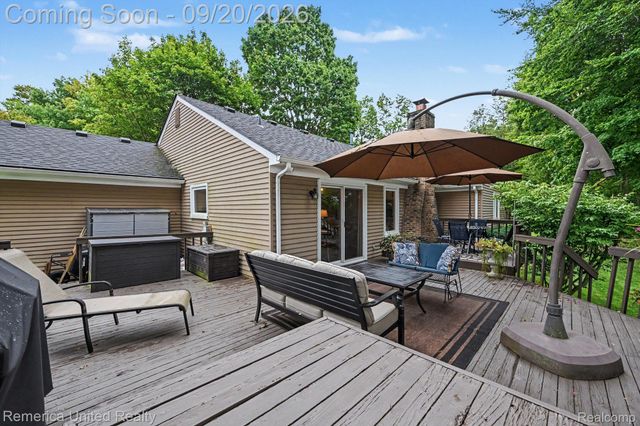 21995 Sunflower Road, Novi, MI 48375