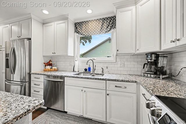 21995 Sunflower Road, Novi, MI 48375