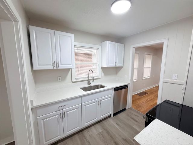 5229 E 8th Street, Kansas City, MO 64124