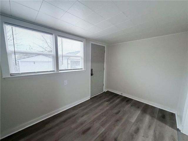 5229 E 8th Street, Kansas City, MO 64124