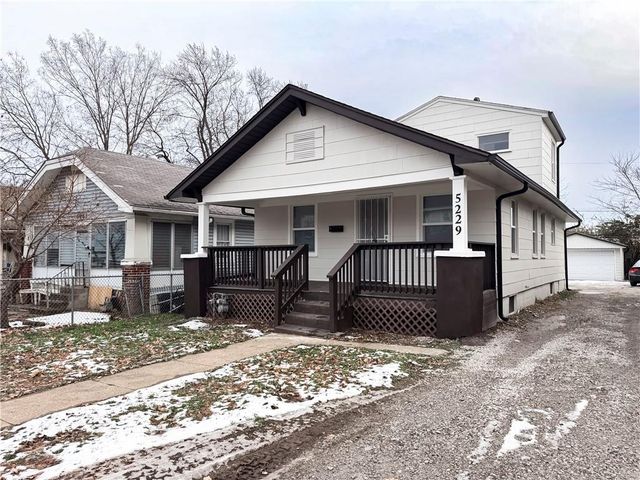 5229 E 8th Street, Kansas City, MO 64124