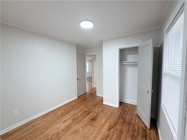 5229 E 8th Street, Kansas City, MO 64124