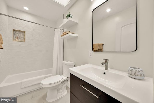 1236 OWEN PL NE, Washington, DC 20002