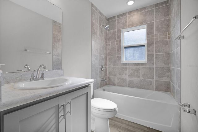 2439 MATTERHORN TRAIL, Davenport, FL 33837