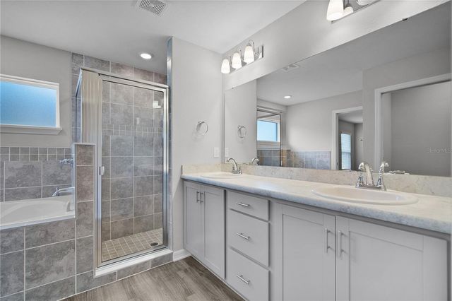 2439 MATTERHORN TRAIL, Davenport, FL 33837