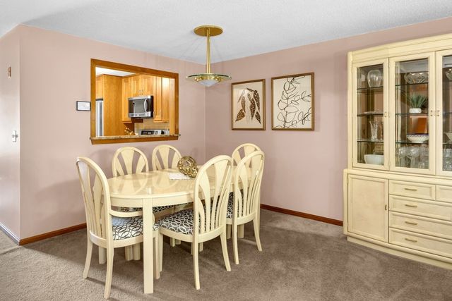 22 Hawthorne Vlg D, Franklin, MA 02038