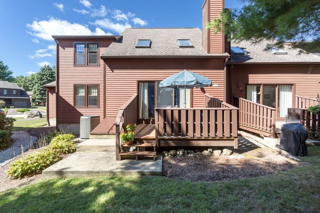 22 Hawthorne Vlg D, Franklin, MA 02038