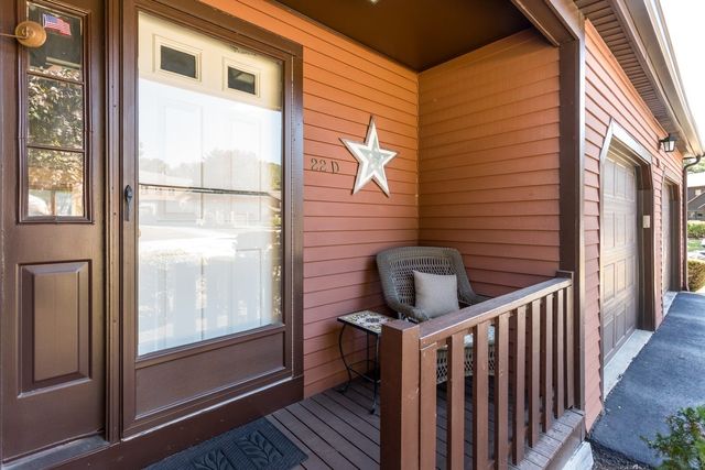 22 Hawthorne Vlg D, Franklin, MA 02038