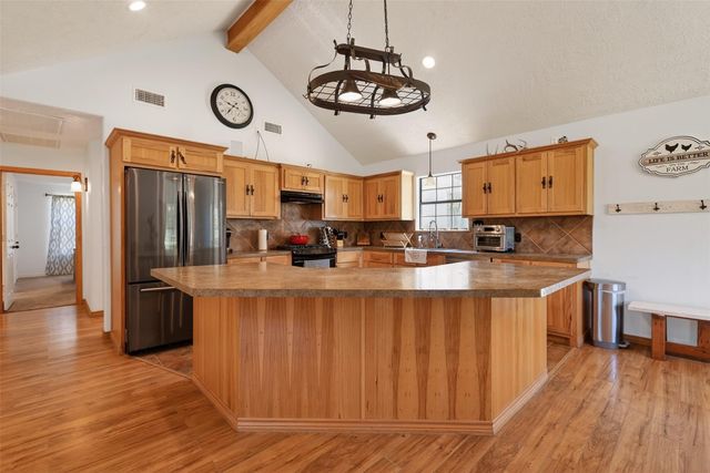 299 N Ghost Branch Road, Trinity, TX 75862
