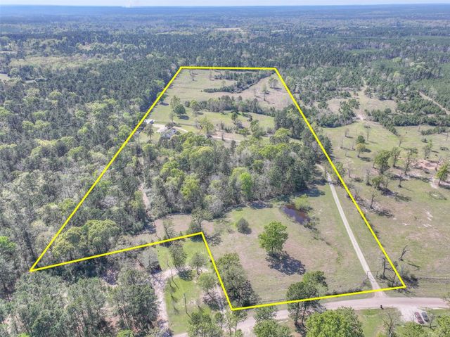 299 N Ghost Branch Road, Trinity, TX 75862