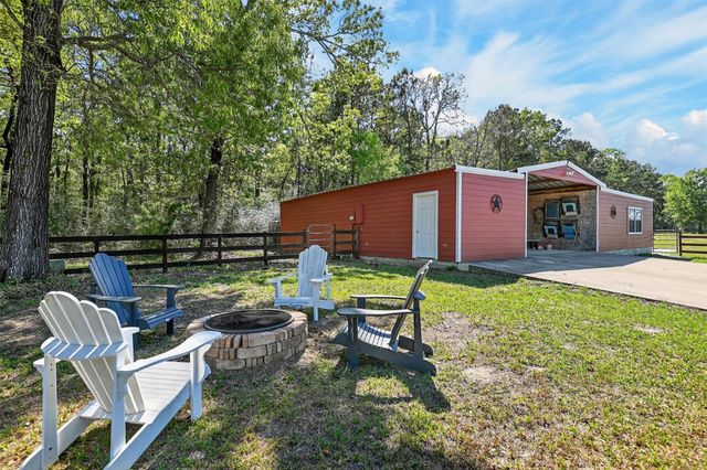 299 N Ghost Branch Road, Trinity, TX 75862