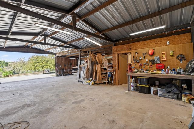 299 N Ghost Branch Road, Trinity, TX 75862