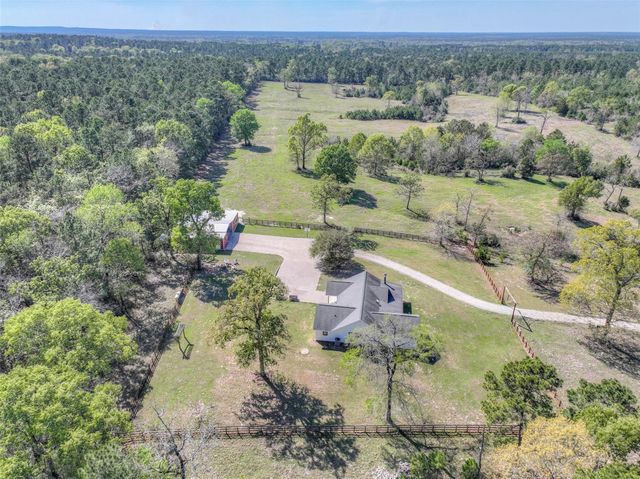 299 N Ghost Branch Road, Trinity, TX 75862