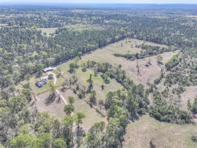 299 N Ghost Branch Road, Trinity, TX 75862