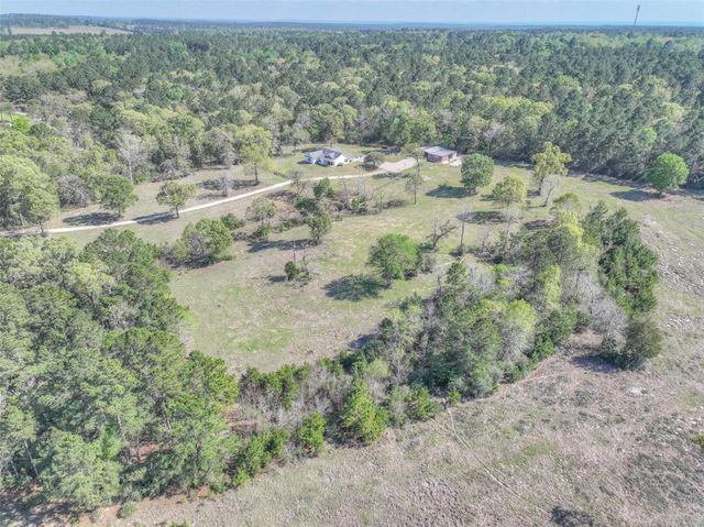 299 N Ghost Branch Road, Trinity, TX 75862