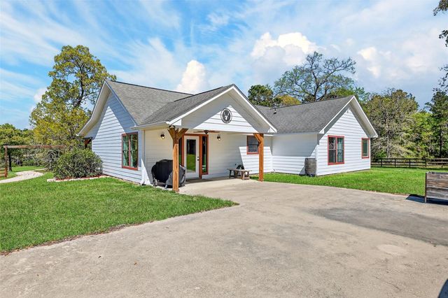 299 N Ghost Branch Road, Trinity, TX 75862