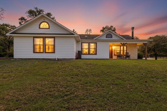 299 N Ghost Branch Road, Trinity, TX 75862