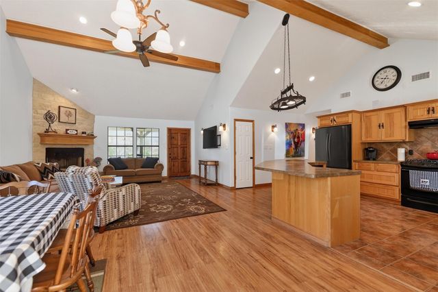 299 N Ghost Branch Road, Trinity, TX 75862