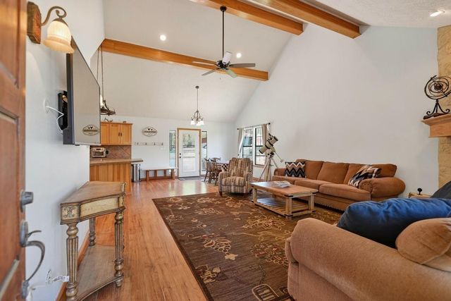 299 N Ghost Branch Road, Trinity, TX 75862
