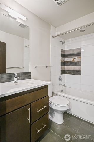 6704 15th Avenue NW, Seattle, WA 98117