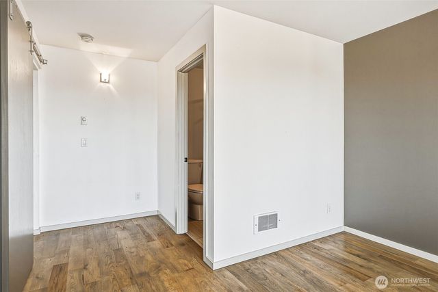 6704 15th Avenue NW, Seattle, WA 98117