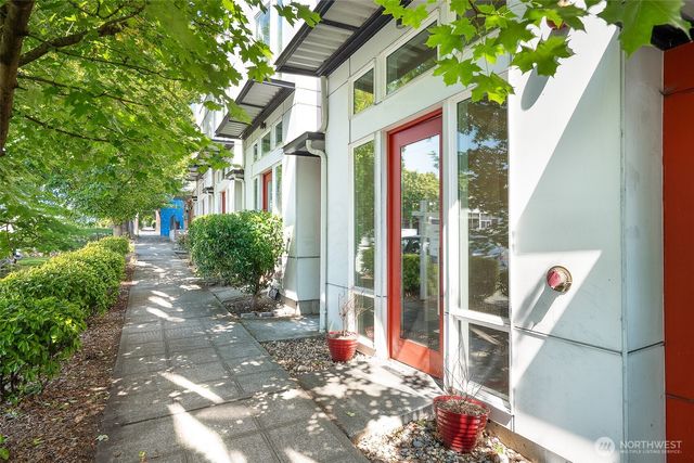 6704 15th Avenue NW, Seattle, WA 98117