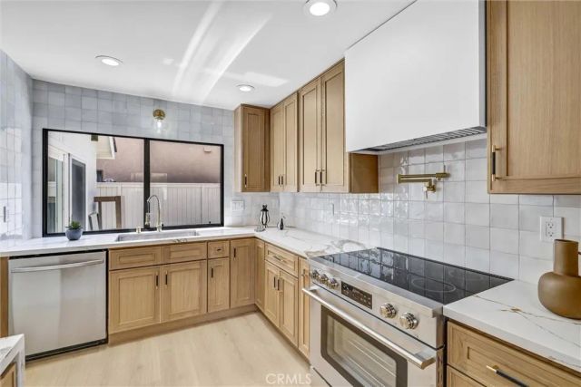 2 Hudson, Irvine, CA 92620