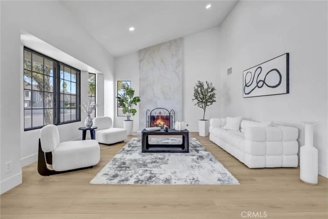 2 Hudson, Irvine, CA 92620