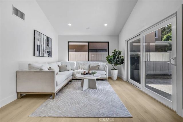 2 Hudson, Irvine, CA 92620