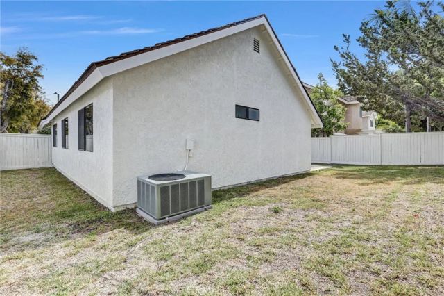 2 Hudson, Irvine, CA 92620