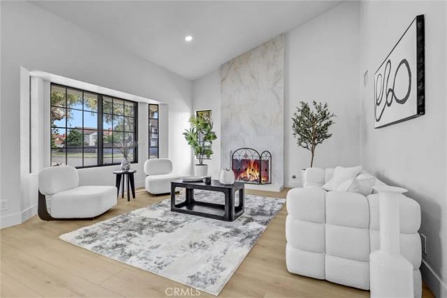 2 Hudson, Irvine, CA 92620
