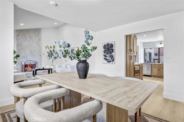 2 Hudson, Irvine, CA 92620