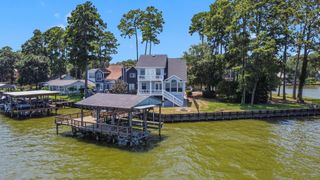 154 Point Drive, Onalaska, TX 77360