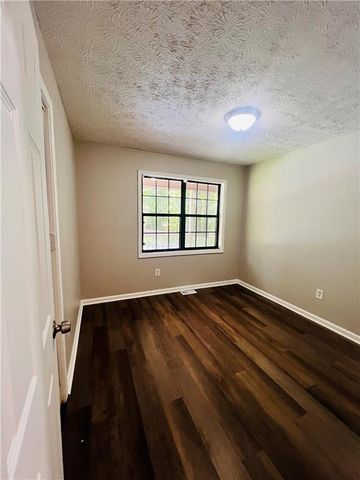 260 New Hope Drive, Mcdonough, GA 30252