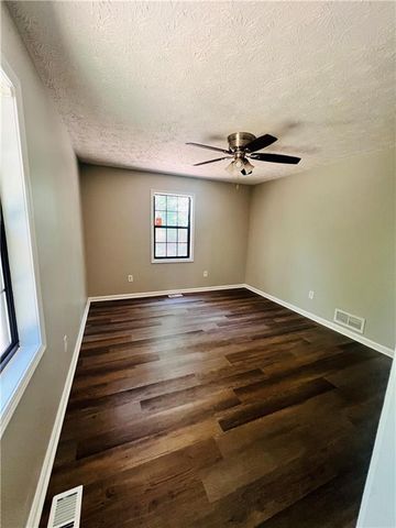 260 New Hope Drive, Mcdonough, GA 30252