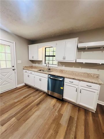 260 New Hope Drive, Mcdonough, GA 30252